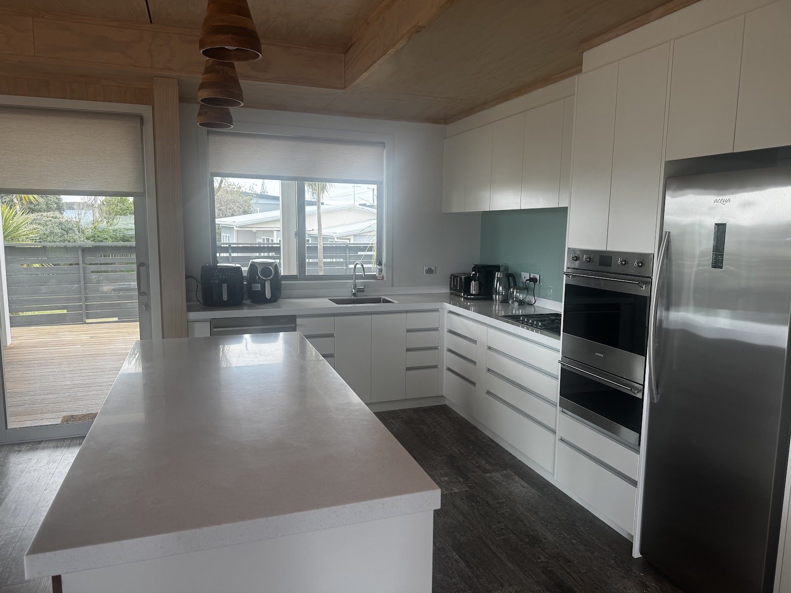 A kitchen cleaned by VEE4CLEAN in Palmerston North
